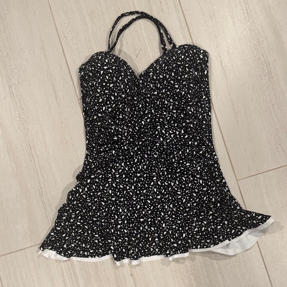 Profile By Gottex Black and White One Piece Swimsuit size 6 - Picture 2 of 7